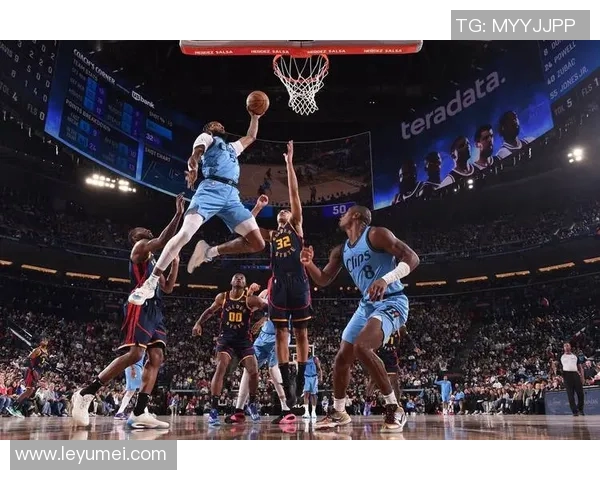 勇士与灰熊激战三月二十七日谁能在关键时刻逆转胜局