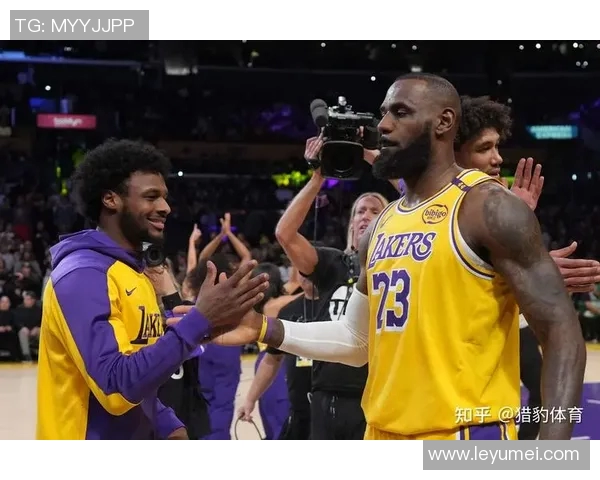 阿里纳斯与湖人对决回顾：激情碰撞与传奇时刻的交织