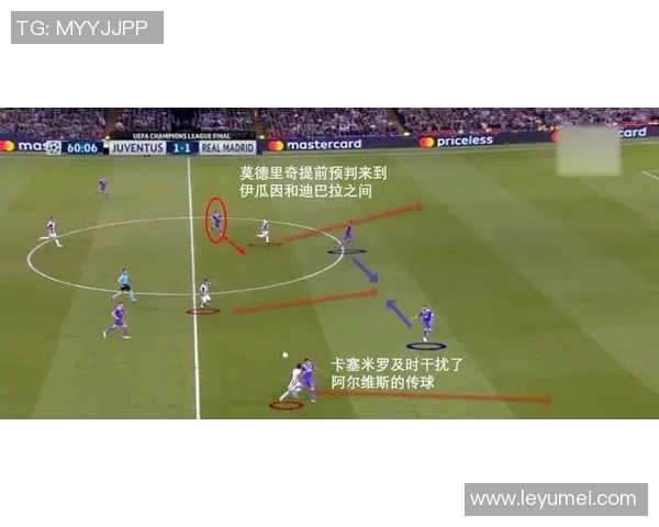 独家解析EDG战术布局与对手策略的深度对比分析 独家解析EDG战术布局与对手策略的深度对比分析