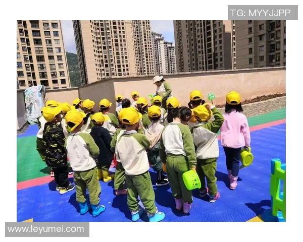 对话黄芳：回顾她的足球生涯与成长历程的精彩瞬间