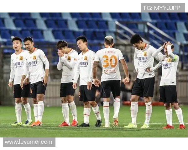 武汉足球队区域防守革新探析与战术发展前景展望 武汉足球队区域防守革新探析与战术发展前景展望