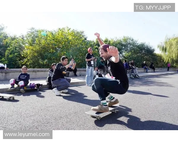 城市马拉松赛事中的北京滑板队灵活性表现分析与点评